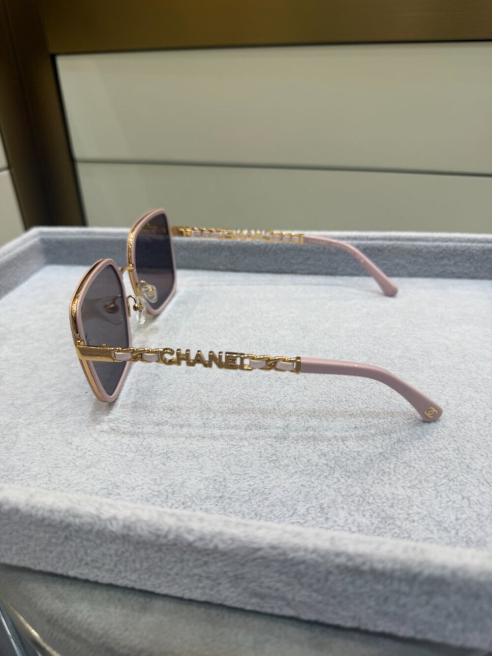 NWT CHANEL Pink Square Sunglasses with Gold Leather Chain Temples - Picture 4 of 9